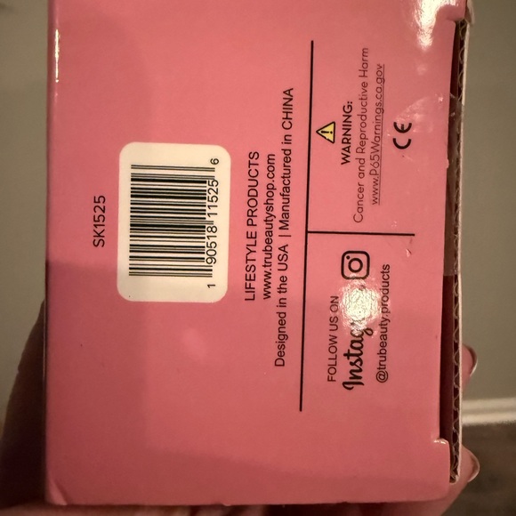 Exfoliating Skin Brush - Pink - Picture 2 of 3